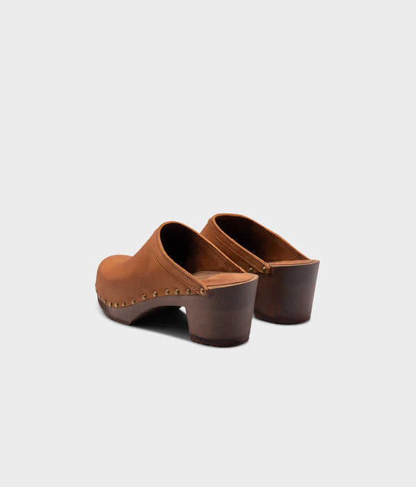 Sandgrens Rome Studded Clog Mule Dexter Tan