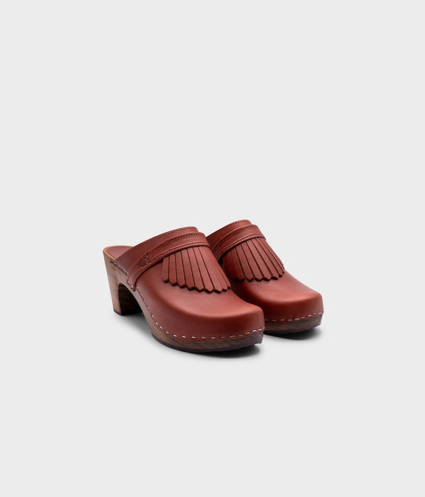 Sandgrens Venice Fringed Clog Mule Cognac