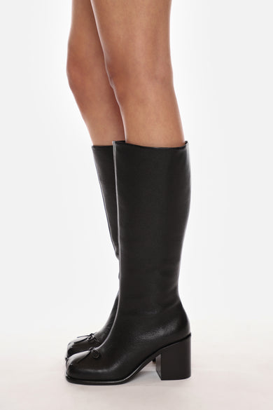 Sandy Liang KNEE HIGH POINTE BOOT IN BLACK