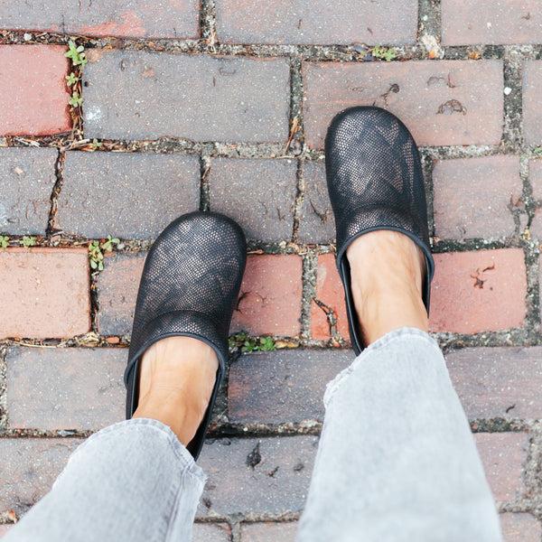 Sanita Gaia Women's Clog In Antique Brown