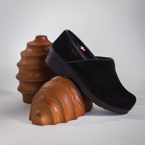 Sanita Hinsdale Women's Vegan Clog In Black