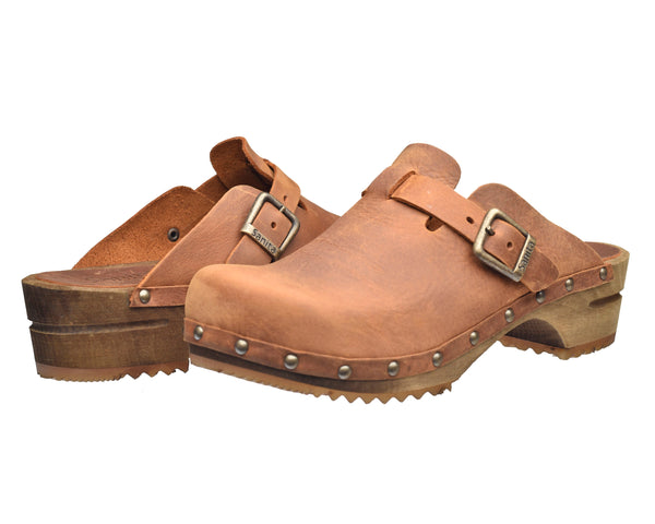 Sanita Kristel Women's Wood Clog In Chestnut