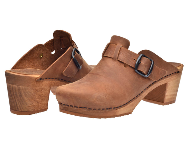 Sanita Malulo Women's Wood Mule In Chestnut