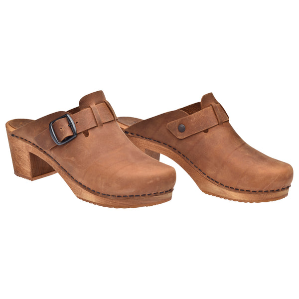 Sanita Malulo Women's Wood Mule In Chestnut
