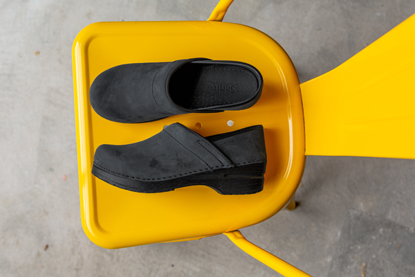 Sanita Pro. Oiled Leather Men's Clog In Black