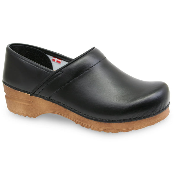 sanita Pro. PU Women's Clog in Black/Tan