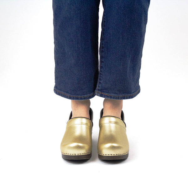 Sanita Pro. PU Women's Clog In Gold