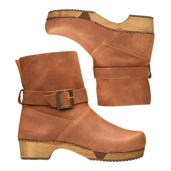 Sanita Runa Women's Wood Boot In Cognac