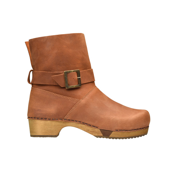 Sanita Runa Women's Wood Boot In Cognac