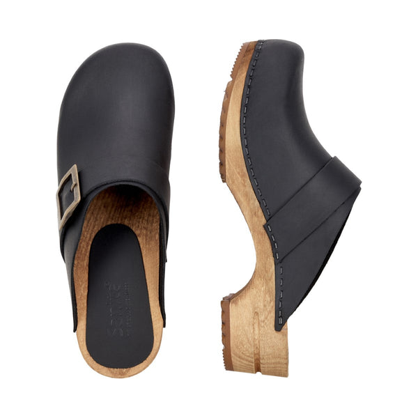 Sanita Urban Women's Wood Clog In Black