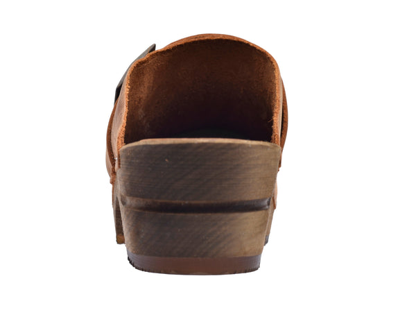 Sanita Urban Women's Wood Clog In Chestnut