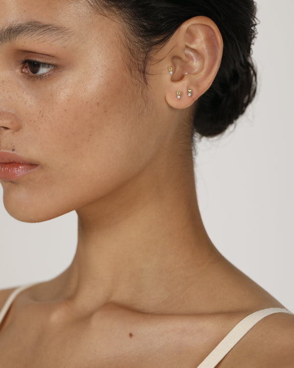 sarah & sebastian Micro Sand Diamond Peridot Cartilage Earring