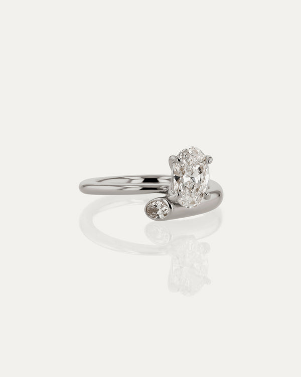 Sarah & Sebastian Aria Oval Engagement Ring