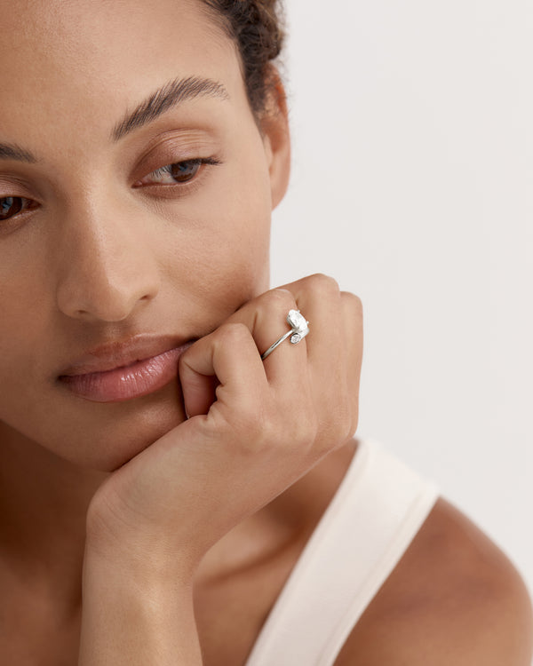 Sarah & Sebastian Aria Oval Engagement Ring