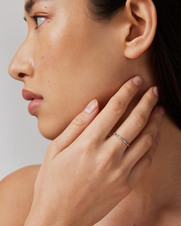 sarah & sebastian Baleen Ring