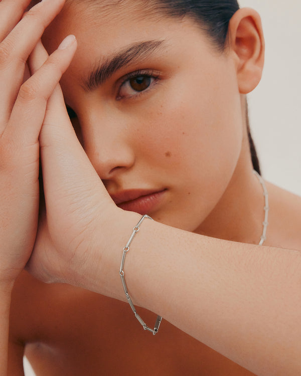 Sarah & Sebastian Bar Chain Bracelet