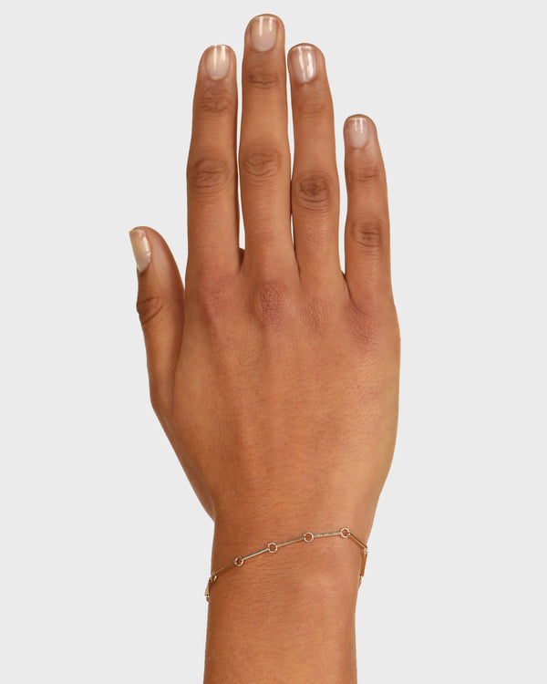 sarah & sebastian Bar Chain Bracelet
