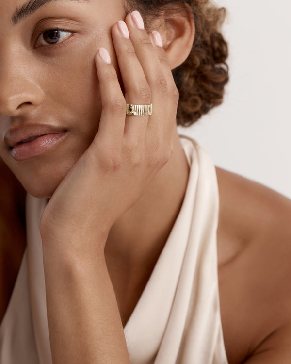 Sarah & Sebastian Bold Scale Ring