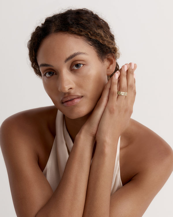 sarah & sebastian Bold Scale Ring