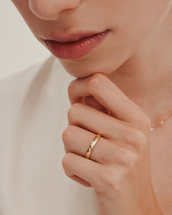 Sarah & Sebastian Dome Wedding Band