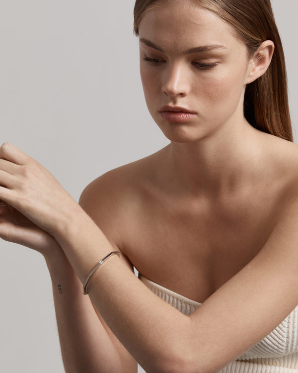 sarah & sebastian Emerald Suspense Bangle