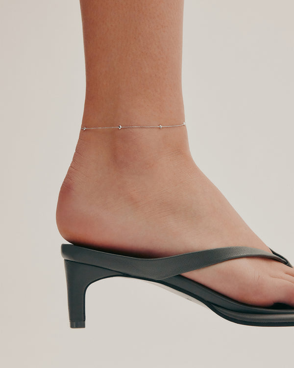 sarah & sebastian Lume Anklet