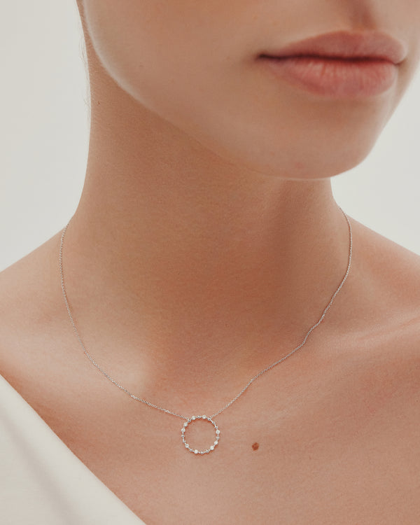 sarah & sebastian Medusa Necklace