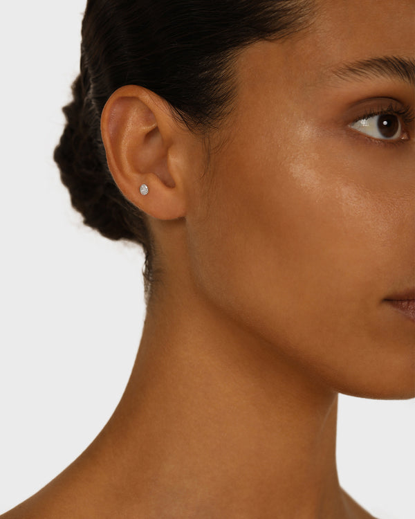 Sarah & Sebastian Oval Suspense Cartilage Earring