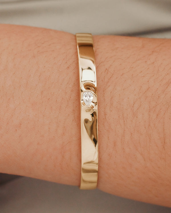 Sarah & Sebastian Rhythm Diamond Cuff
