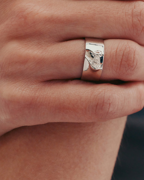 sarah & sebastian Rhythm Diamond Ring