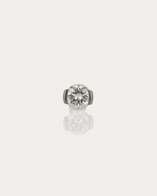 Sarah & Sebastian Round Suspense Cartilage Earring