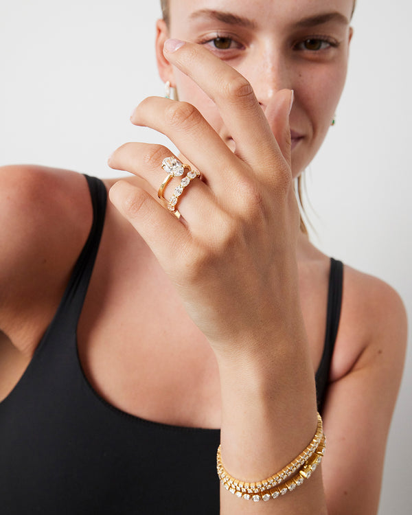 Sarah & Sebastian Salt Oval Diamond Ring II