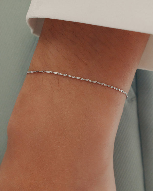 Sarah & Sebastian Stinger Chain Bracelet