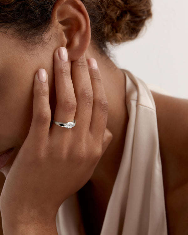 sarah & sebastian Suspense Oval Ring