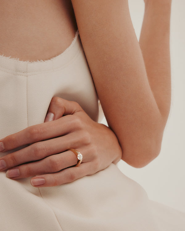 Sarah & Sebastian Suspense Round Ring