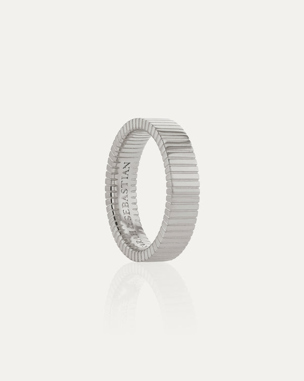 Sarah & Sebastian Traction Ring