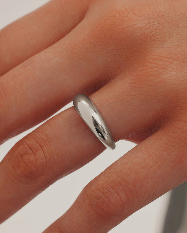 sarah & sebastian Volume Ring