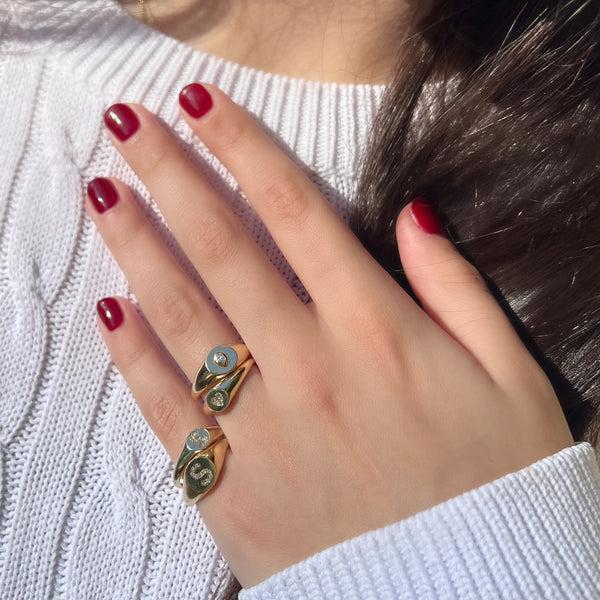 Sarah Chole LANA MINI RAISED DIAMOND PINKY SIGNET RING