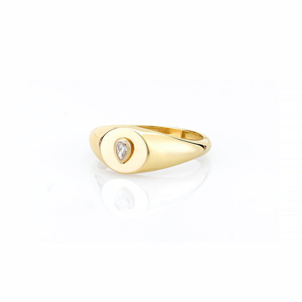 sarah chole LANA MINI RAISED DIAMOND PINKY SIGNET RING