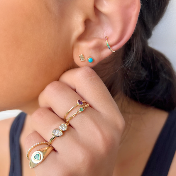 Sarah Chole LANA MINI RAISED EMERALD PINKY SIGNET RING