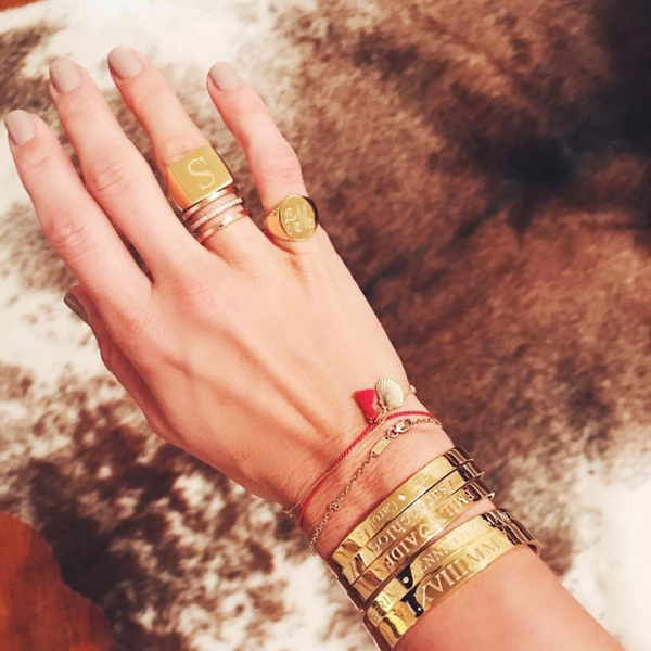 Sarah Chole LANA OVAL 2-LETTER MONOGRAM SIGNET RING