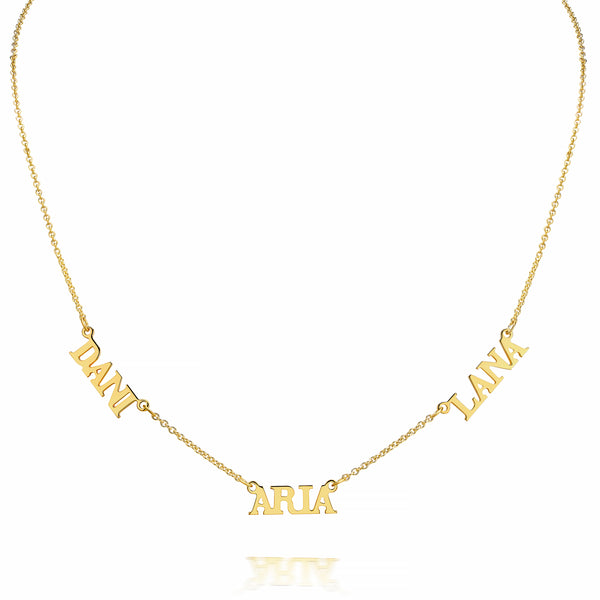 Sarah Chole AVA TRADITIONAL BLOCK NAME NECKLACE