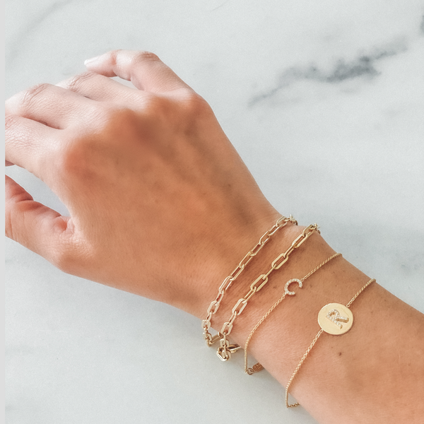 Sarah Chole KARI DIAMOND INITIAL CHAIN BRACELET