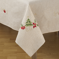 Saro Lifestyle 1710 Embroidered Christmas Tablecloth