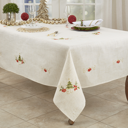 Saro Lifestyle 1710 Embroidered Christmas Tablecloth