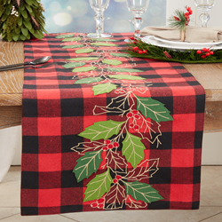 Saro Lifestyle 2044 Buffalo Plaid Holly Leaves Runner