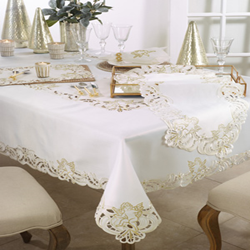 Saro Lifestyle 412 Embroidered Cupid Design Tablecloth