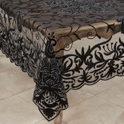 Saro Lifestyle AN02 Beaded And Embroidered Tablecloth