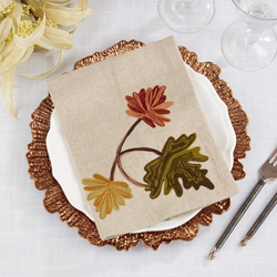 Saro Lifestyle 1067 Embroidered Fall Leaf Napkin