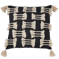 saro lifestyle 1178 Tri-Line Frayed Pillow